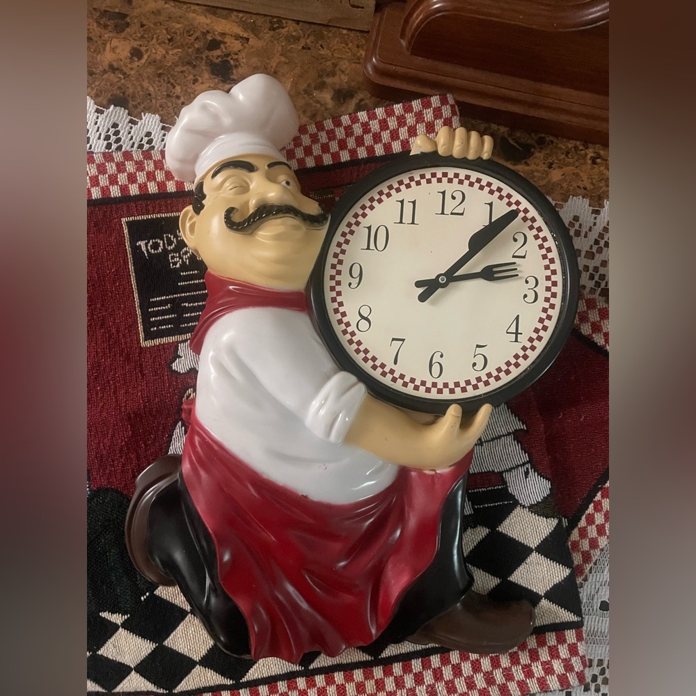 Chef-Themed Kitchen Decor - Picture 3 of 6